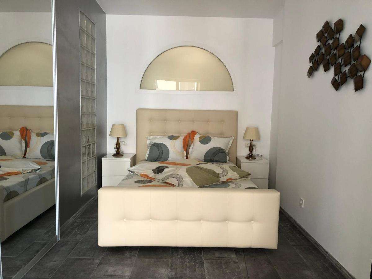 Luxury Westpark 2 Residence Lake View W6 Bucareste Exterior foto